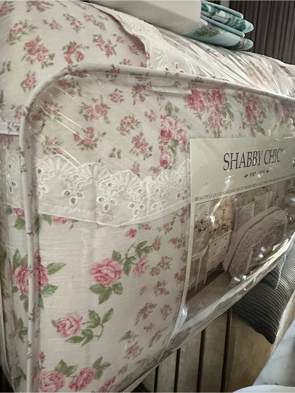 Shabby Chic Pink and White Rose Print Comforter Set king size